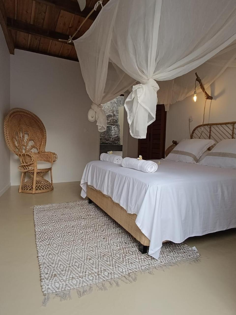 Hotel La Kaz Banian Saint Pierre Esterno foto