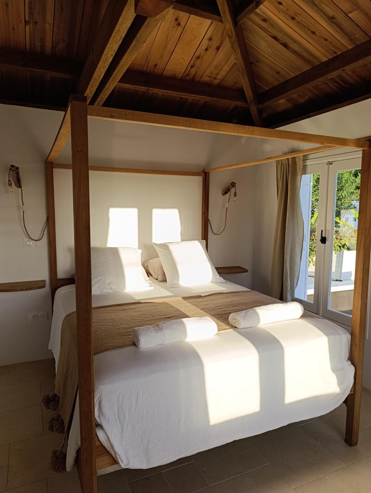 Hotel La Kaz Banian Saint Pierre Esterno foto
