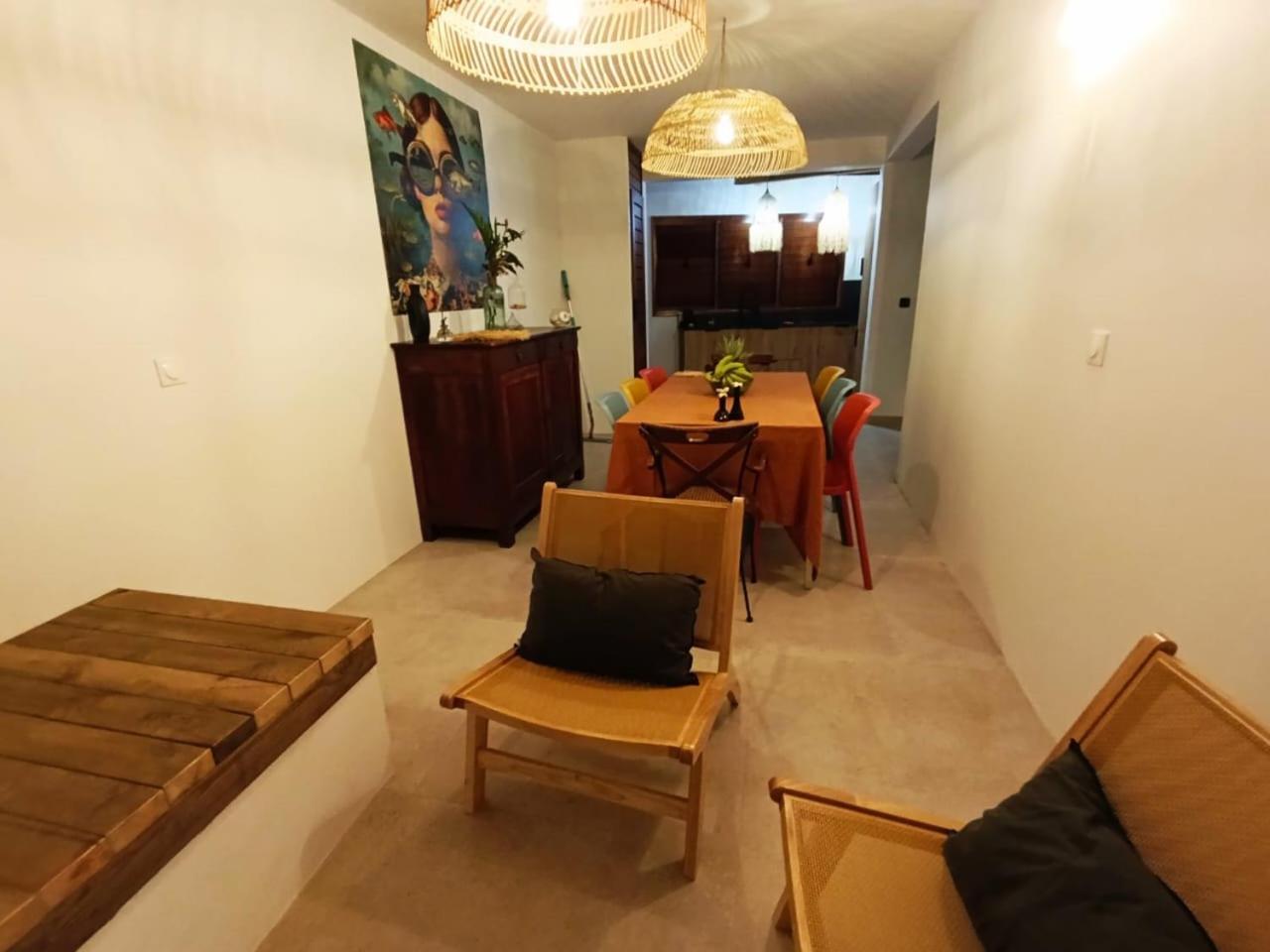 Hotel La Kaz Banian Saint Pierre Esterno foto